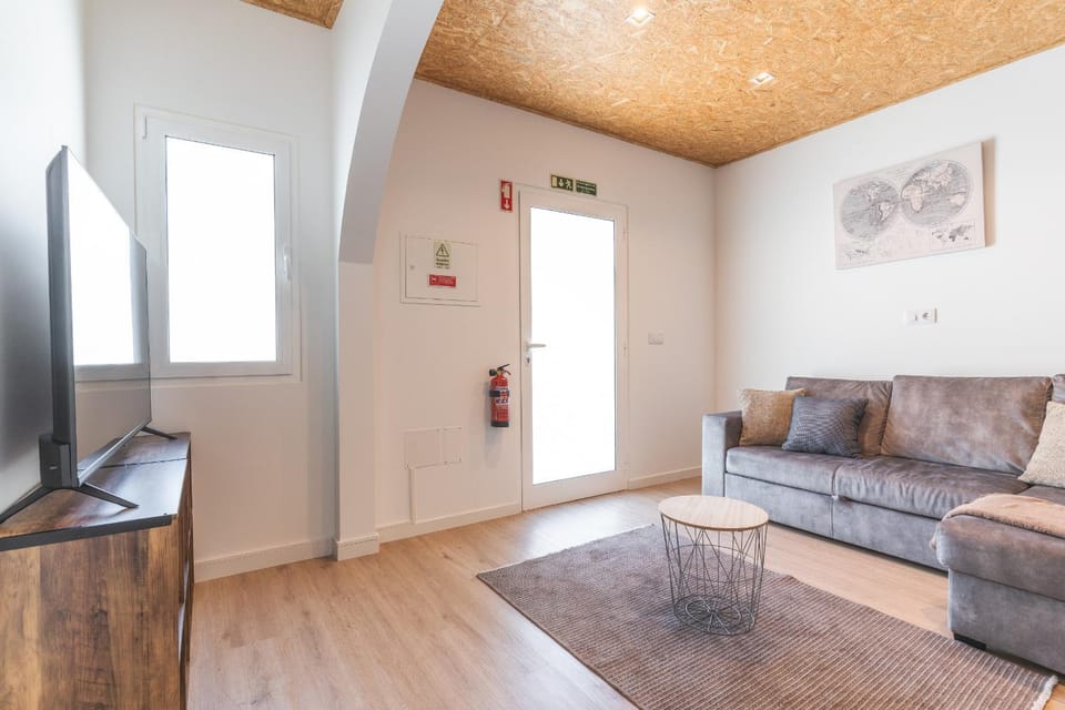 Communal lounge/ TV room, Living room