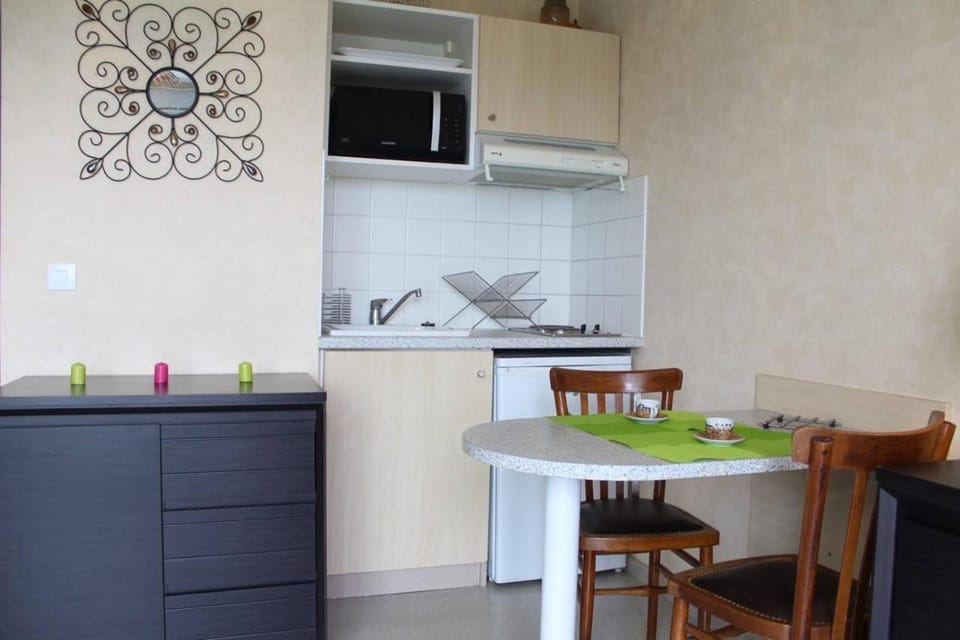 Appt Studio LA ROCHELLE - LR040-311 Apartment in La Rochelle