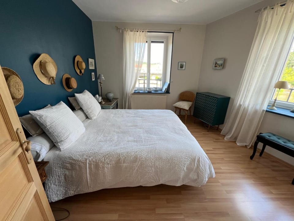 Riverside Bed and Breakfast in Grand Est