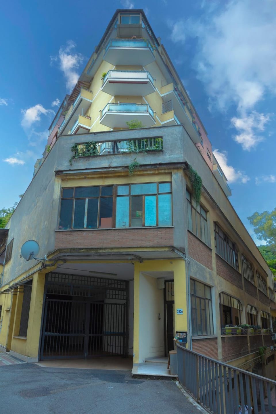 Property building, Day