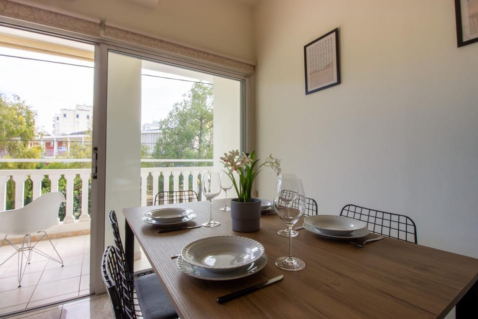 Balcony/Terrace, Dining area