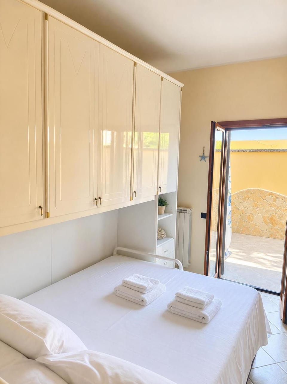 Bed, Photo of the whole room, Bedroom, towels, wardrobe