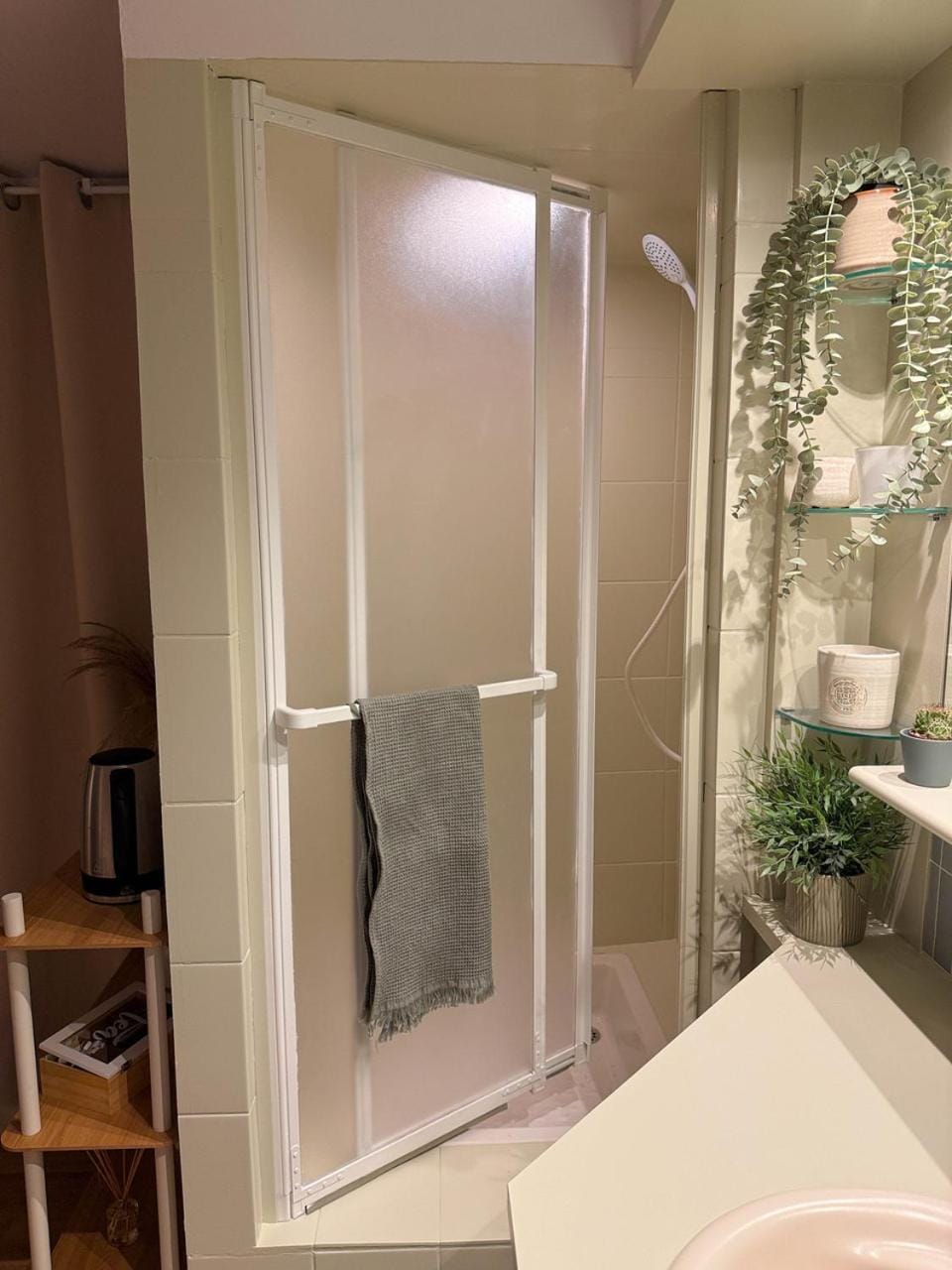 Shower, Bathroom
