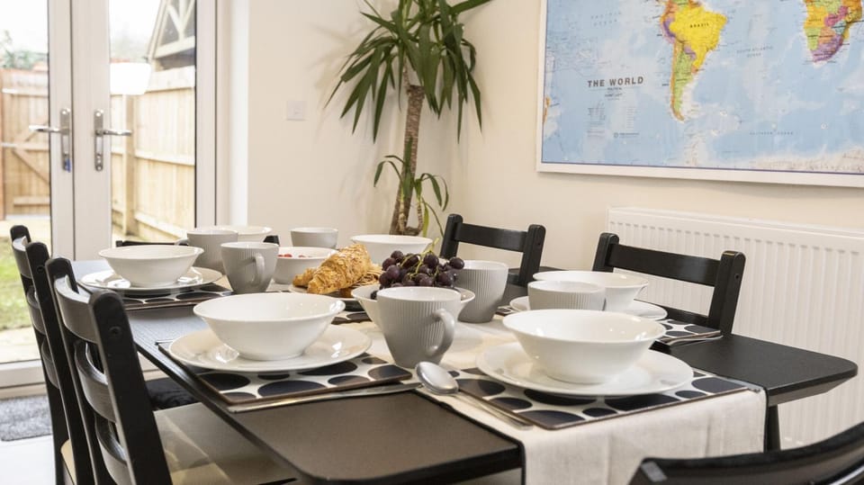 Coffee/tea facilities, Living room, Dining area