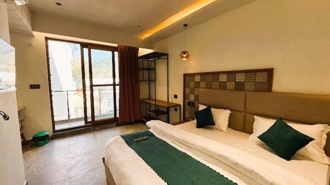 Yes Hotel By The Ganges Rishikesh Hotel in Rishikesh