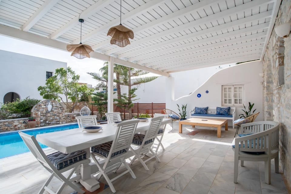 Patio, Day, Dining area, Pool view