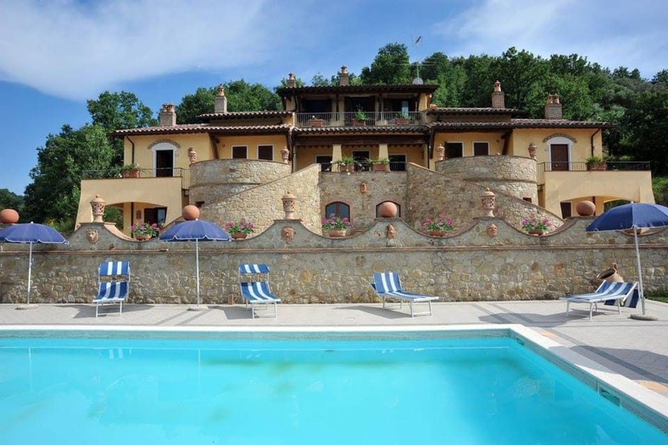 Property building, Pool view
