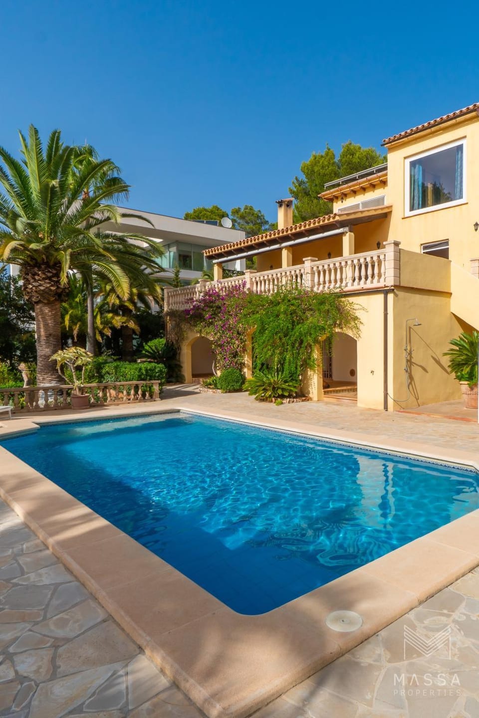 Patio, Off site, Natural landscape, Summer, Garden, View (from property/room), Balcony/Terrace, City view, Garden view, Mountain view, Mountain view, Sea view, Swimming pool, Quiet street view, sunbed, towels