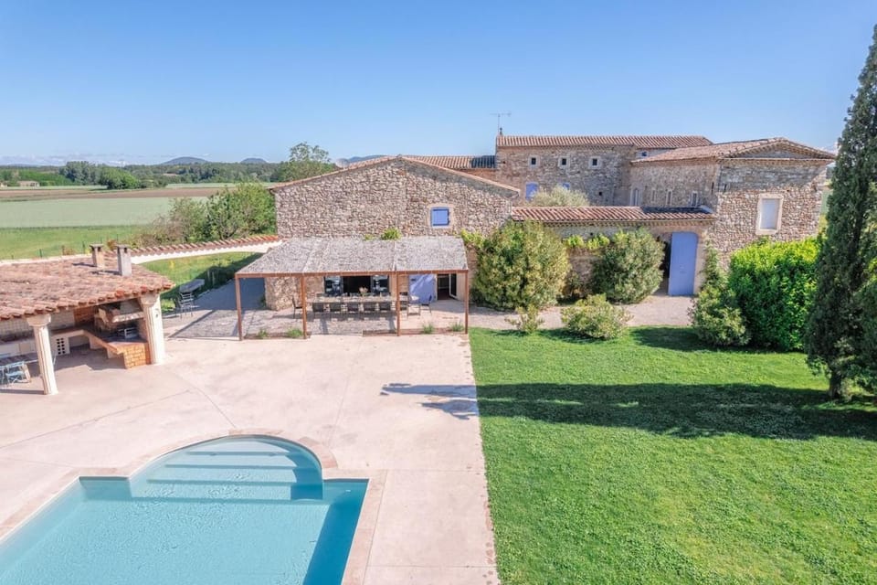 Mas des Cyprès House in Provence