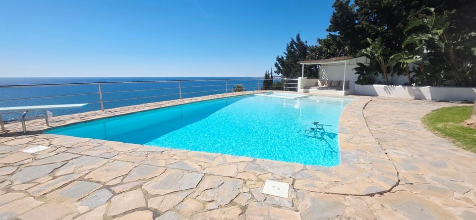 Villa R7- Luxury with Ocean Views Villa in Benalmadena