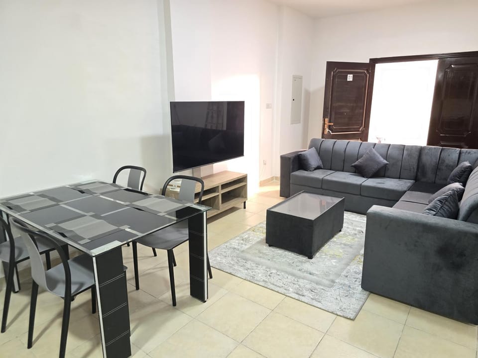 Luxury 1-Bedroom Suite Near All Amenities Apartment in Abu Dhabi