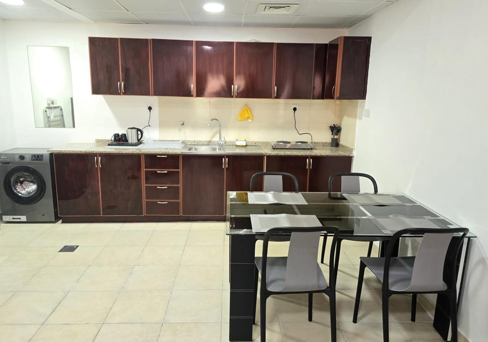 Luxury 1-Bedroom Suite Near All Amenities Apartment in Abu Dhabi