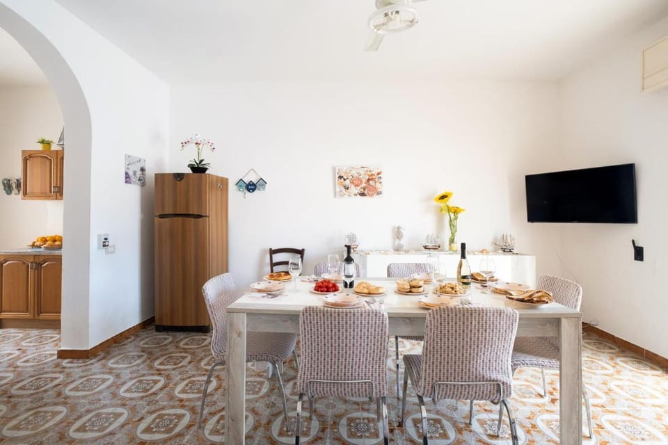 Spring, Summer, Kitchen or kitchenette, Autumn