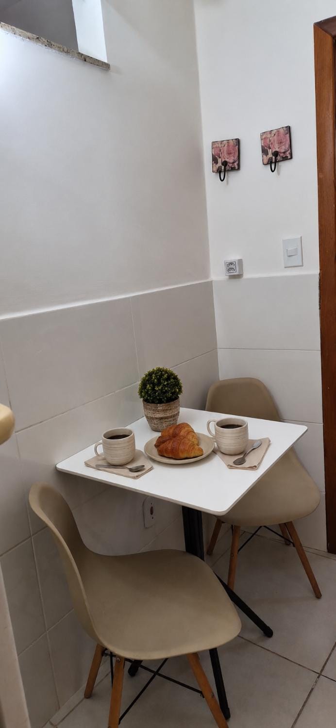 Property building, Dining area, Breakfast
