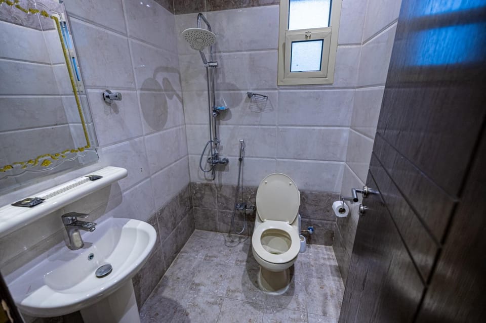 Shower, Toilet, Bathroom, bidet