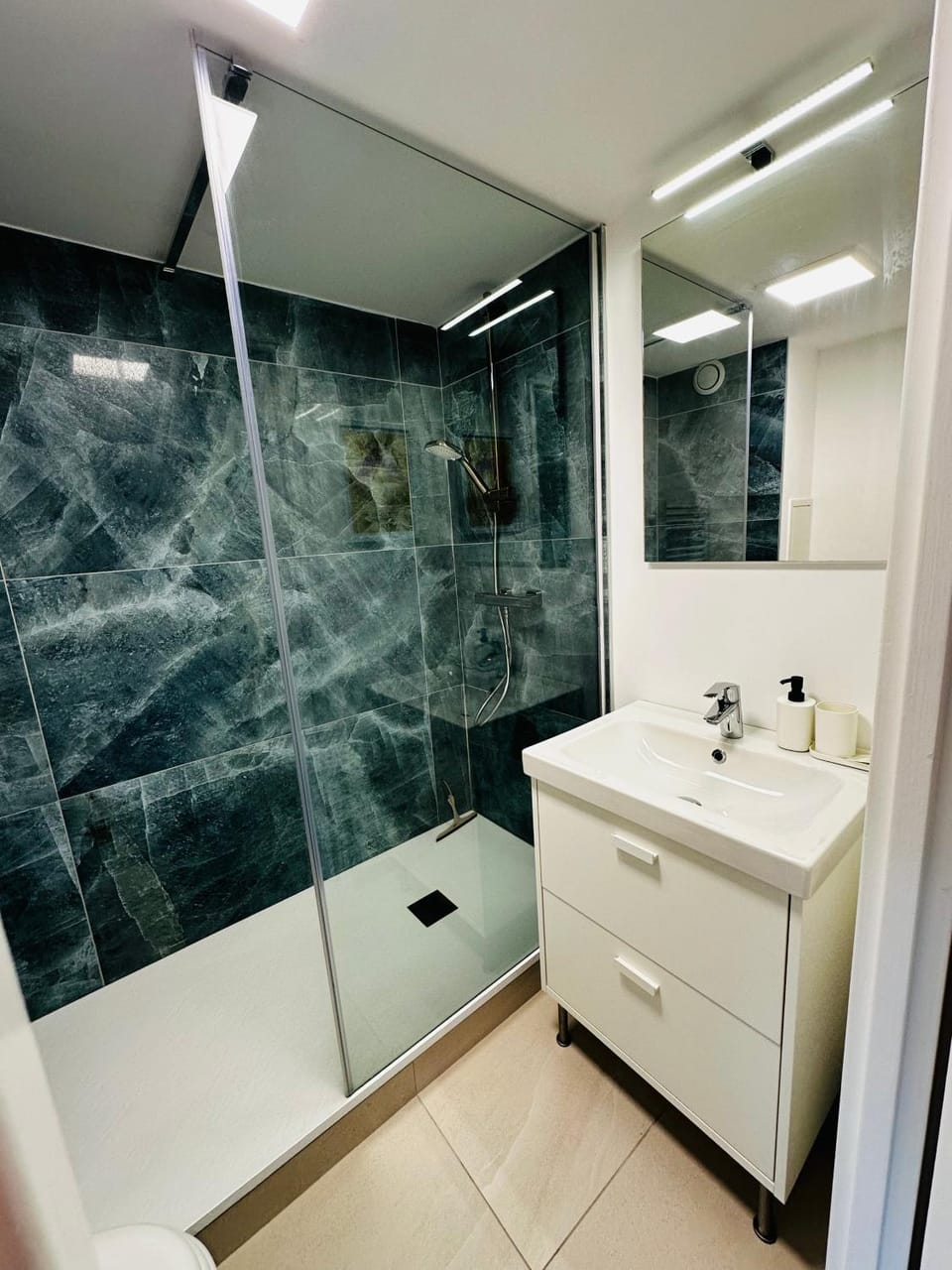Shower, Bathroom