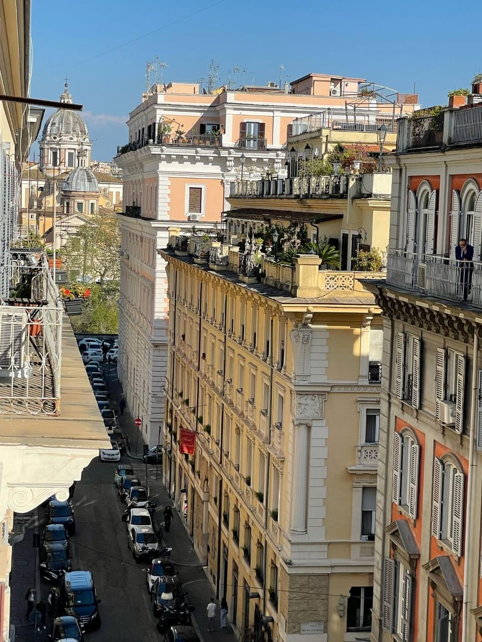 Property building, Neighbourhood, City view, Street view, Location