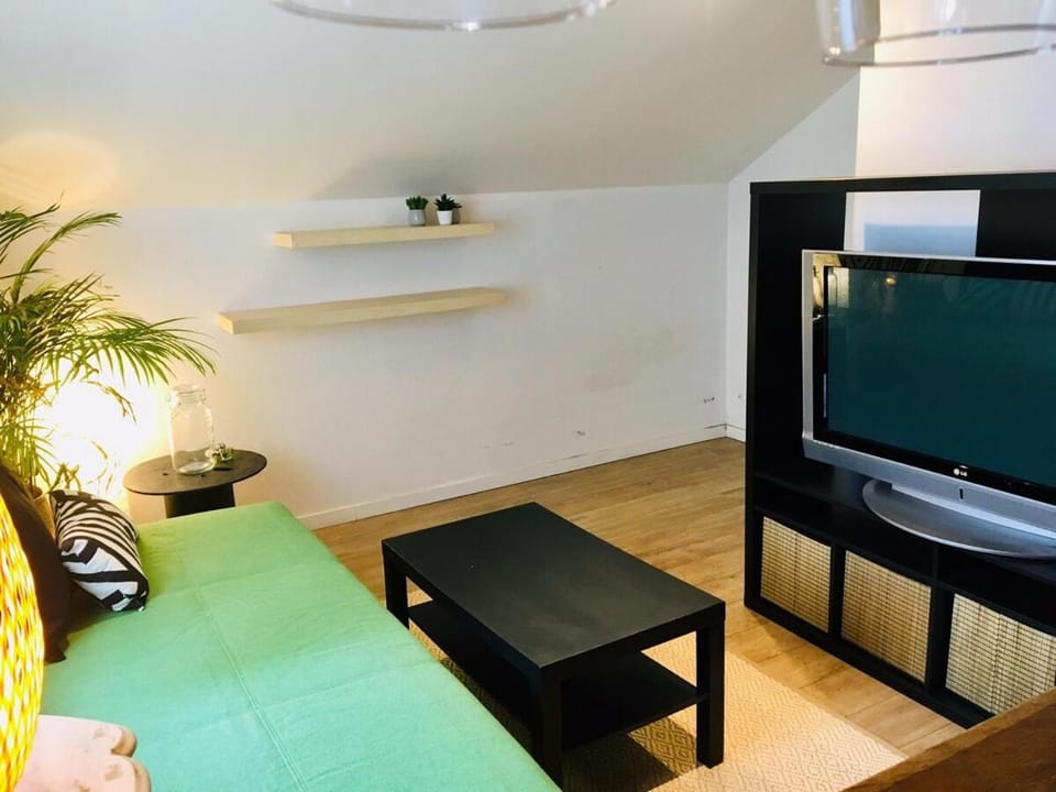 Apartment Saclay 2 near HEC, Versailles Apartment in Île-de-France