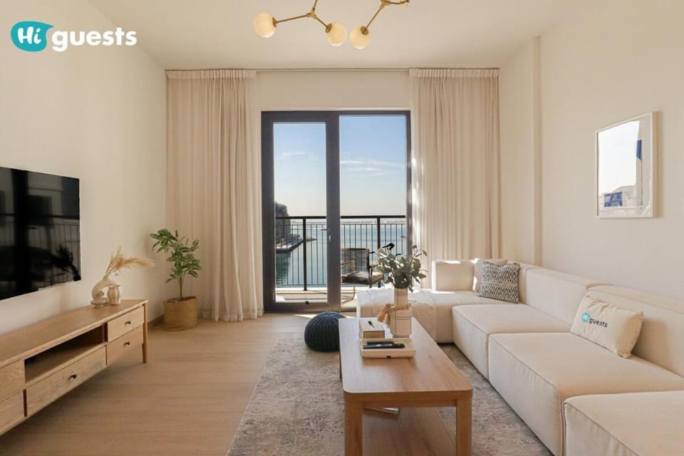 HiGuest - Elegant 1BR Oasis in La Mer Apartment in Dubai