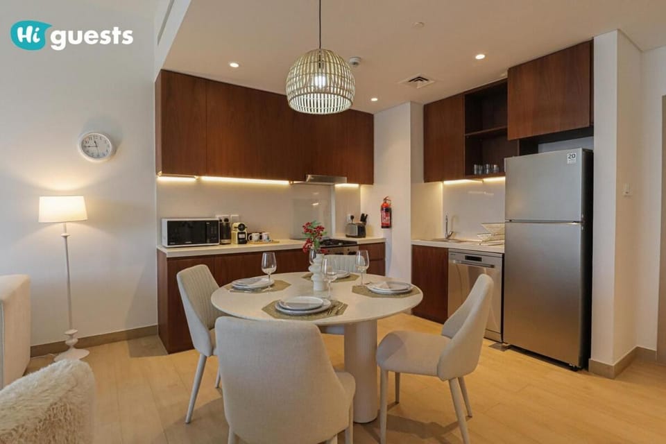 HiGuest - Elegant 1BR Oasis in La Mer Apartment in Dubai