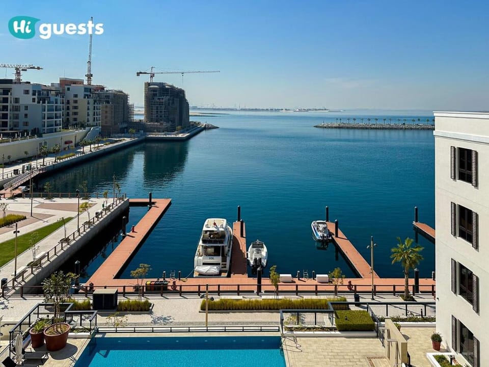 HiGuest - Elegant 1BR Oasis in La Mer Apartment in Dubai