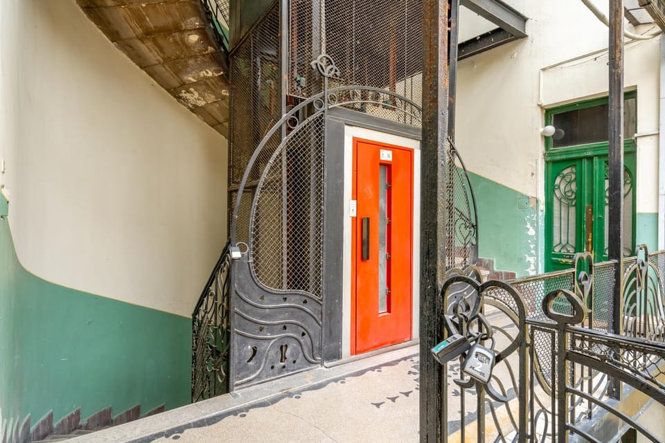 Synagogue 2 Bedroom Apartment S162 Apartment in Budapest
