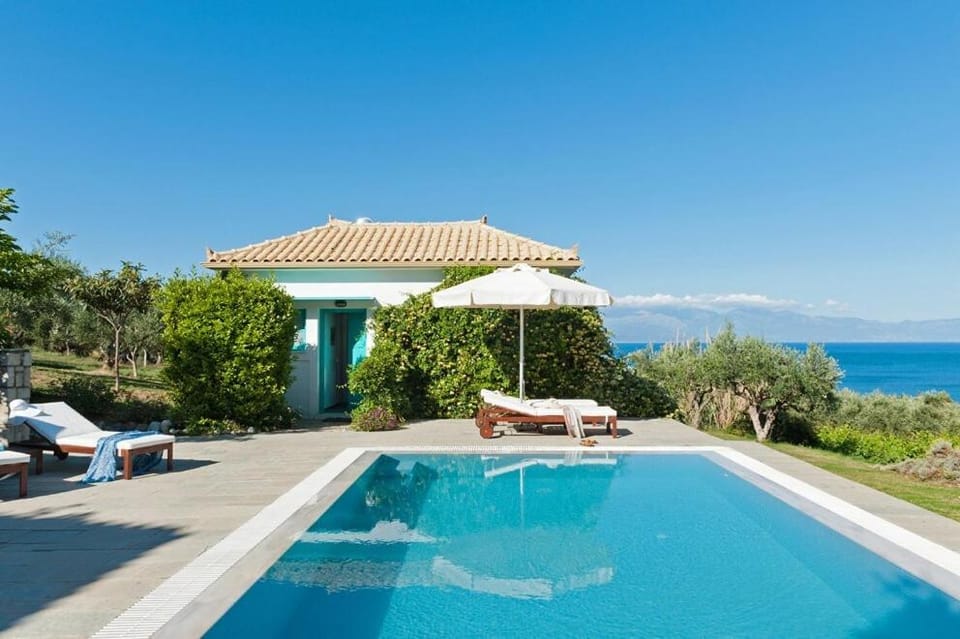 Pool view, Sea view, Swimming pool, sunbed