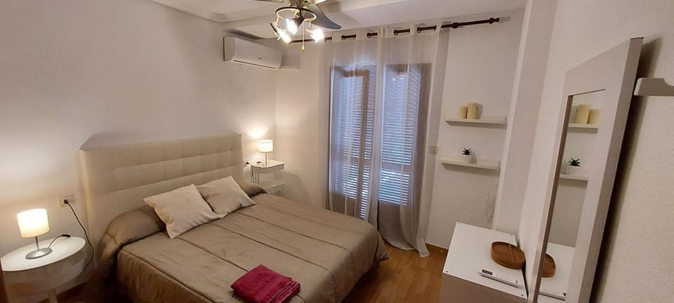 Bed, Bedroom, air conditioner