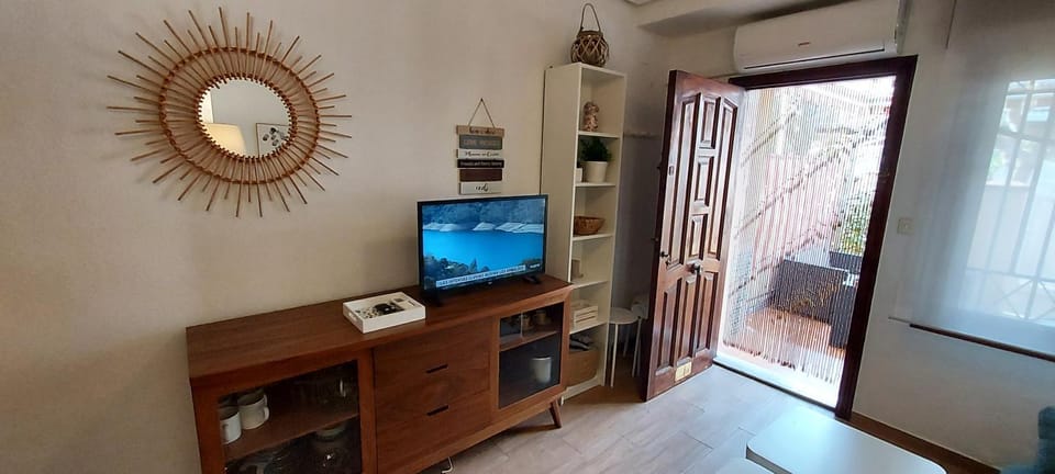 TV and multimedia, air conditioner