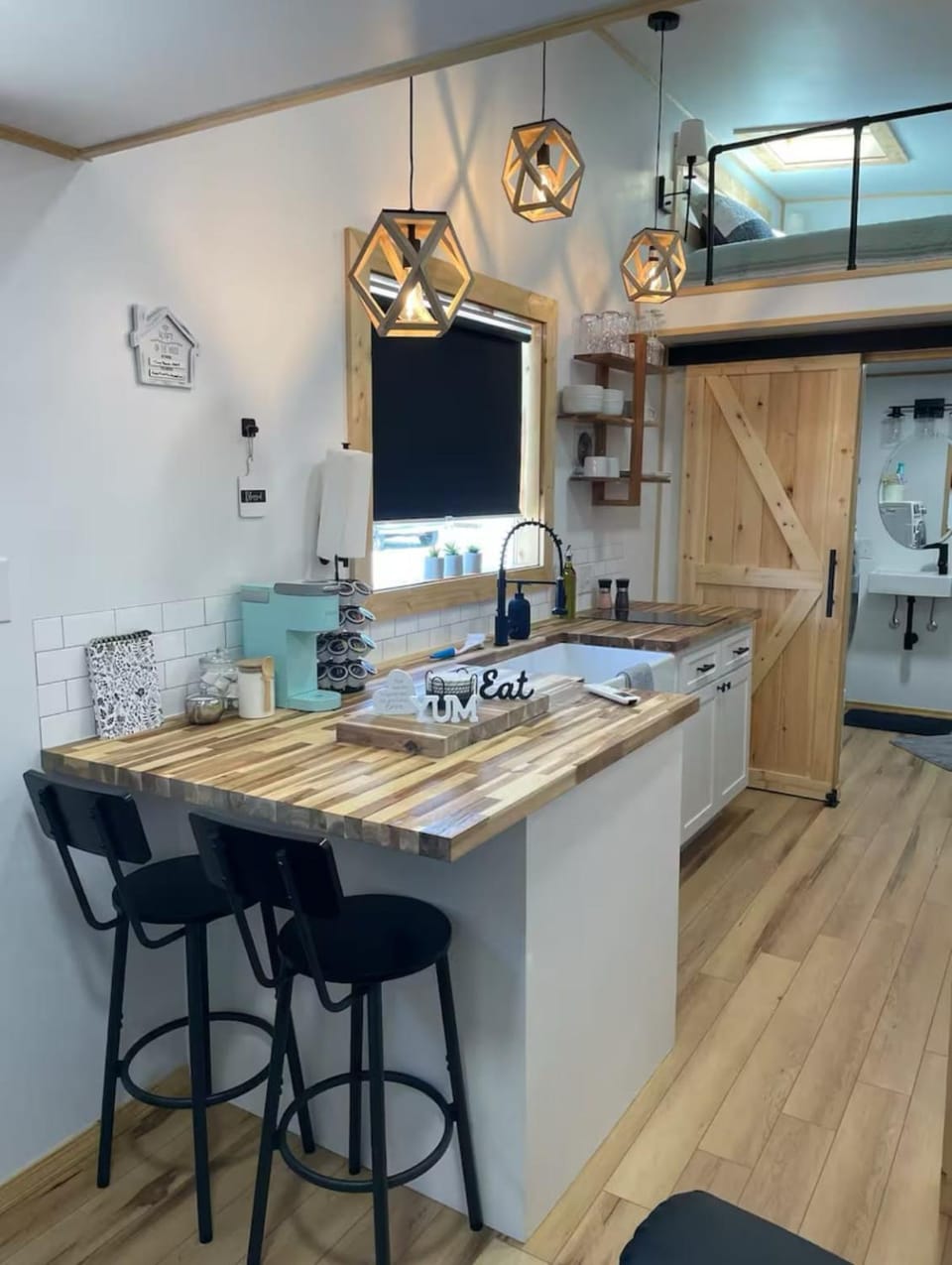Mountain Top Tiny House by Beyond Expectations House in Gatlinburg