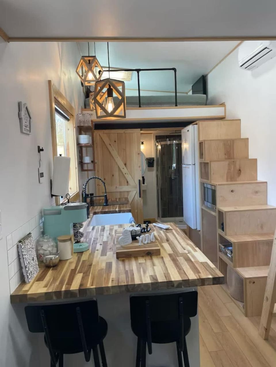 Mountain Top Tiny House by Beyond Expectations House in Gatlinburg