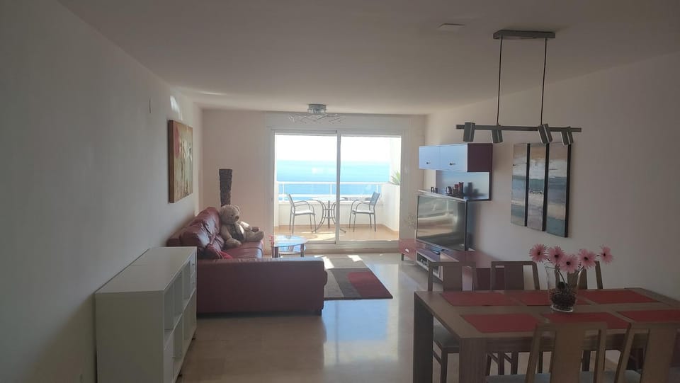 Spacious apartment with a great view Apartment in Benalmadena