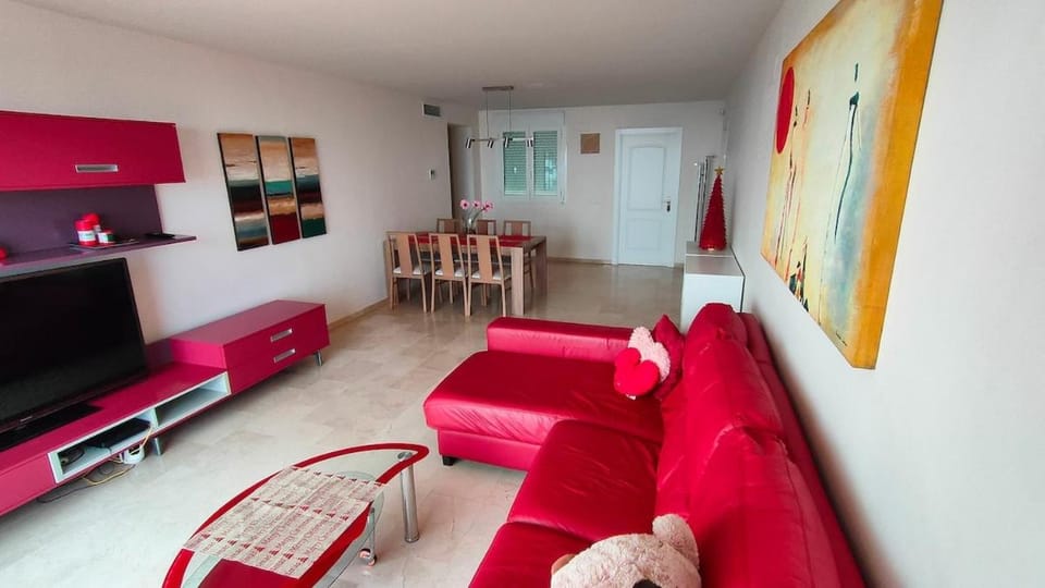 Spacious apartment with a great view Apartment in Benalmadena