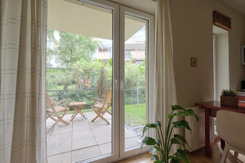 Living room, Garden view