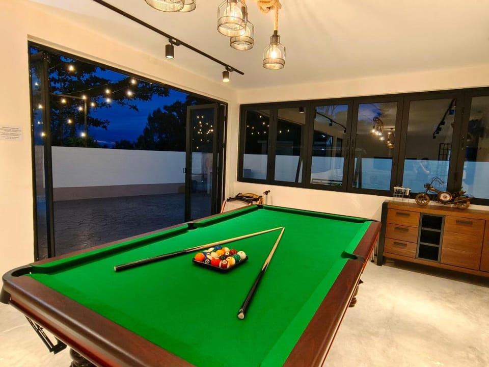 SunsetChalet 25pax Pool Snooker Bathtub Playground House in Johor