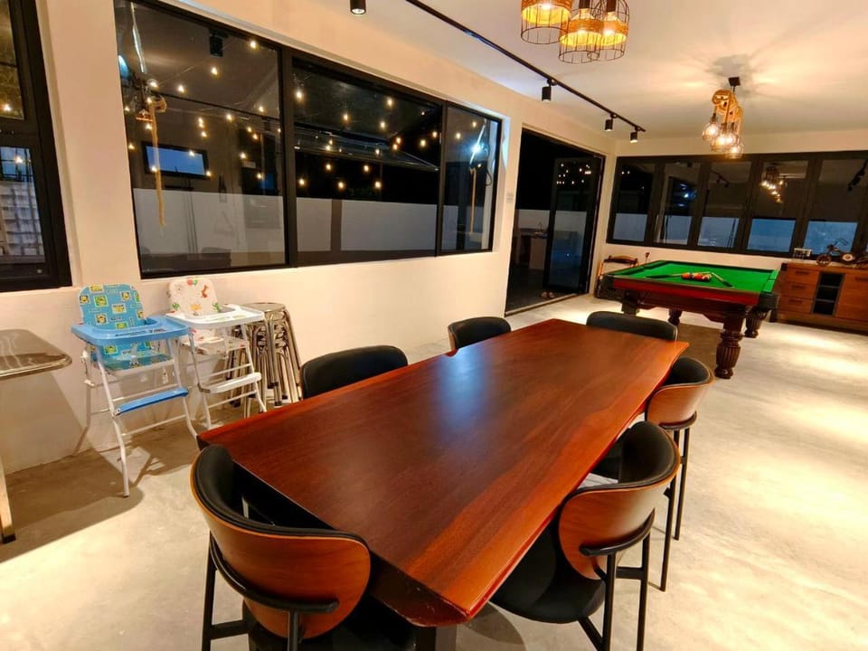 SunsetChalet 25pax Pool Snooker Bathtub Playground House in Johor
