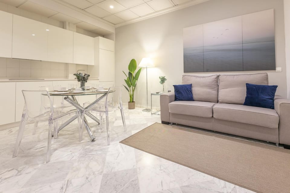Campana Suites Apartments by Valcambre Apartment in Seville