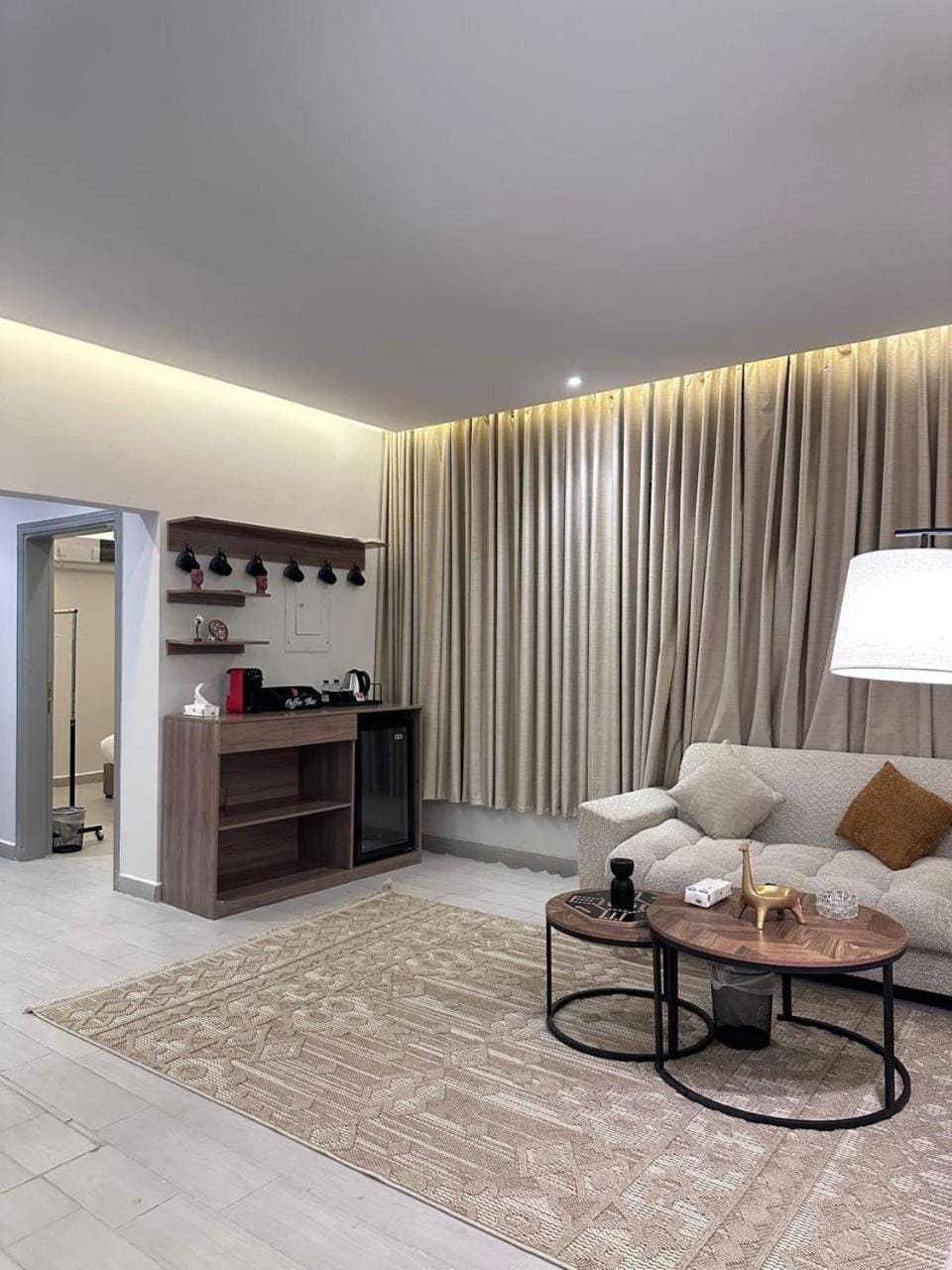 غرفه و صاله خلف البوليفارد Apartment in Riyadh