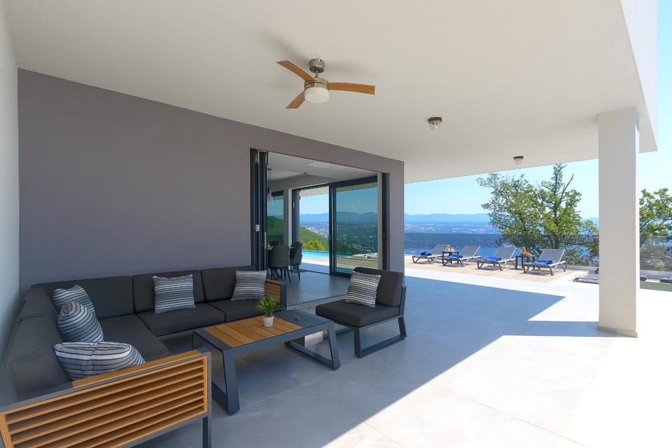 Balcony/Terrace, Seating area, sunbed