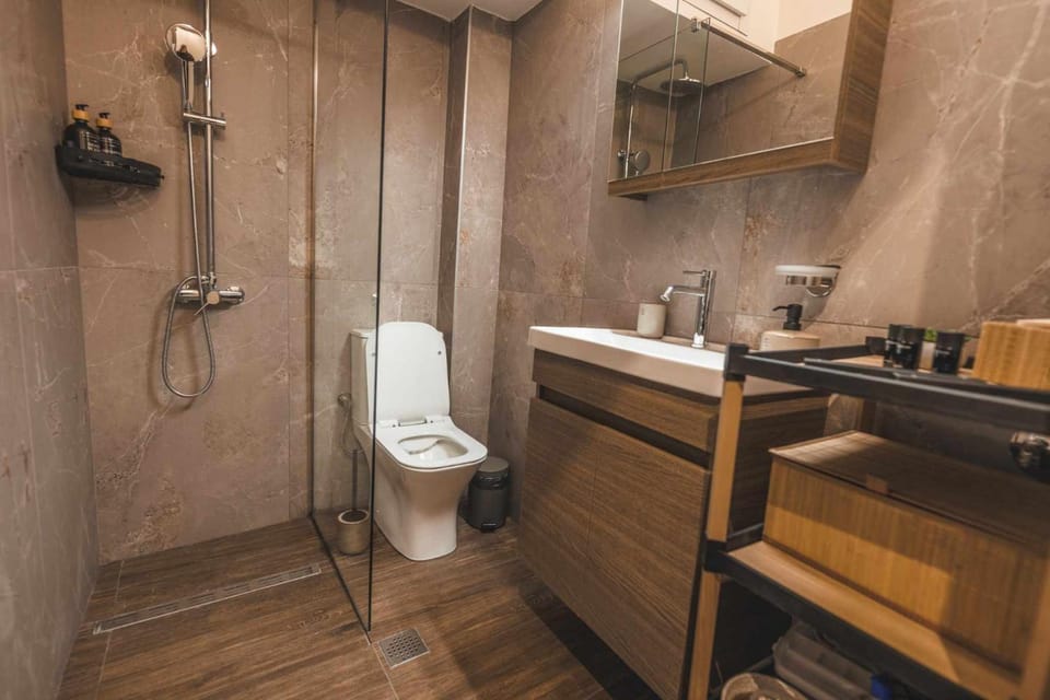 Shower, Toilet, Bathroom