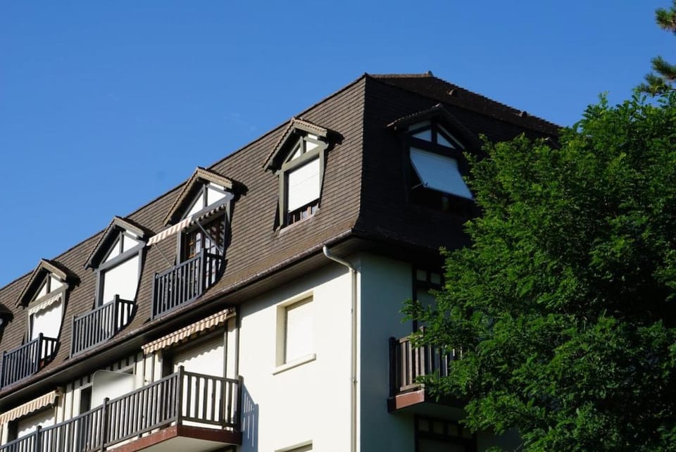 Property building, Balcony/Terrace