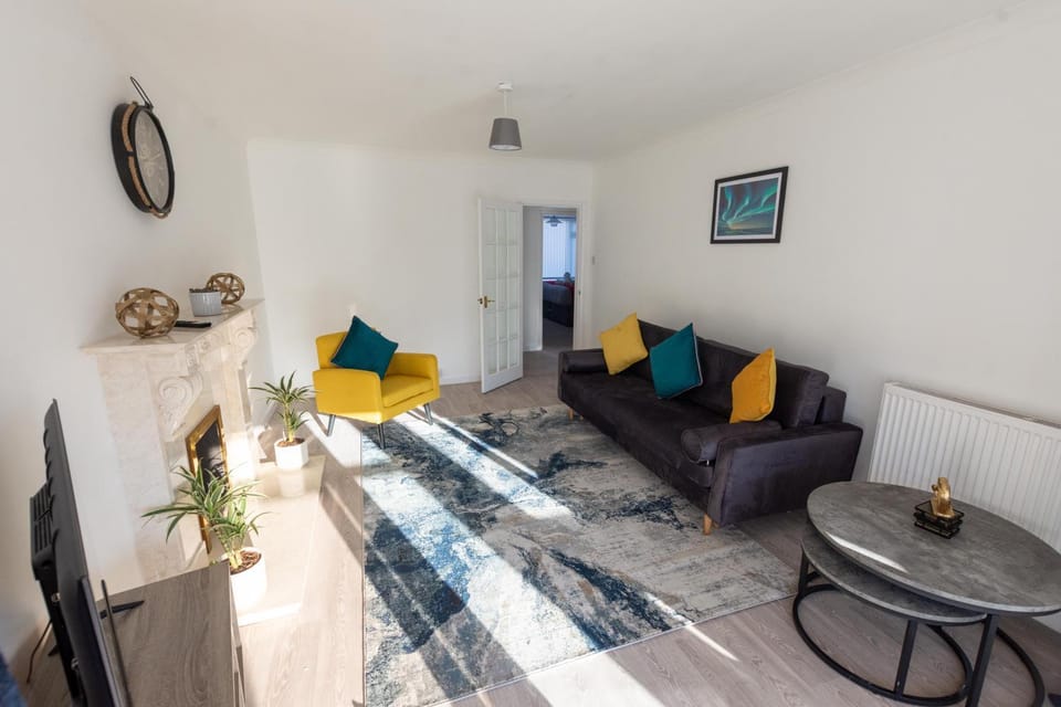 TV and multimedia, Living room, Photo of the whole room, Seating area