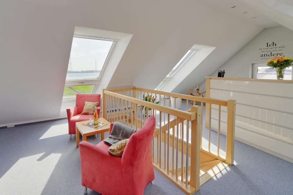 View (from property/room), Living room, Seating area