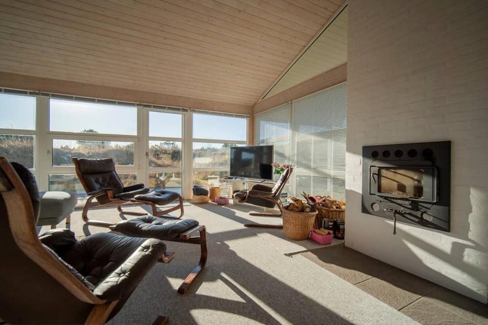 TV and multimedia, View (from property/room), Living room, Seating area