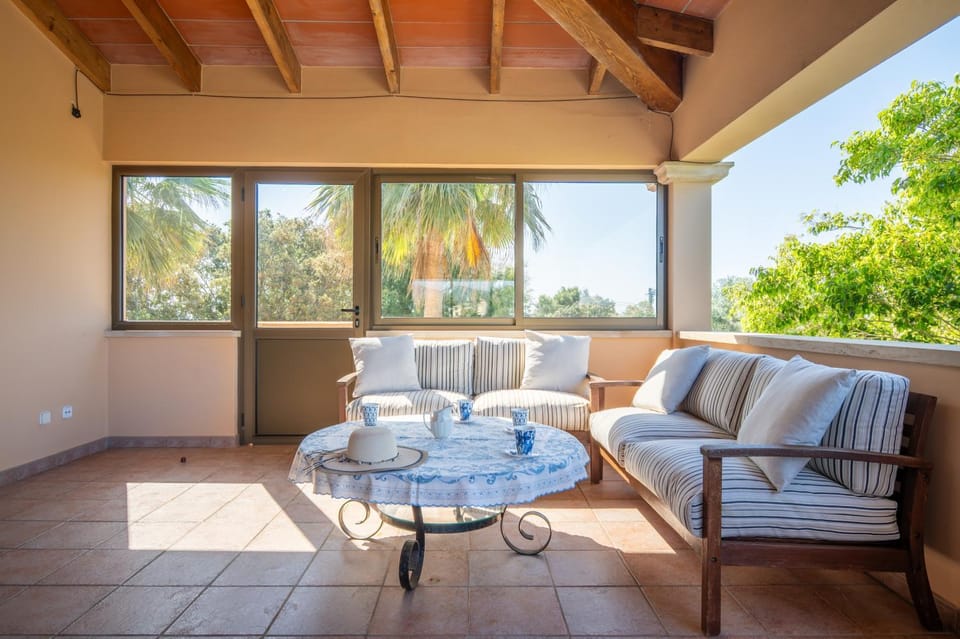 Property building, Living room