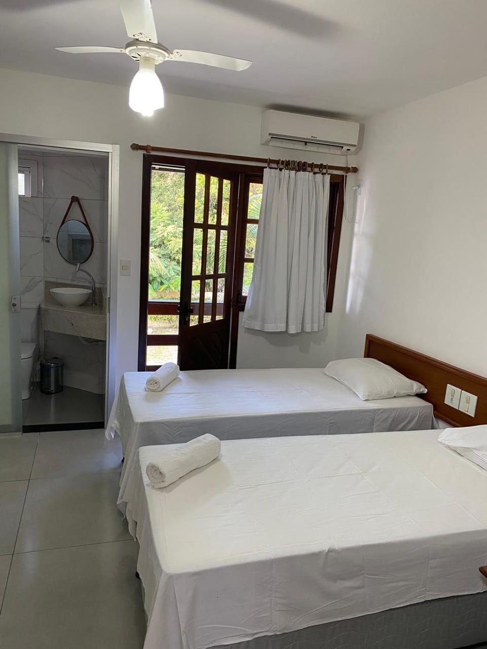 Bed, Photo of the whole room, Bedroom, towels, air conditioner