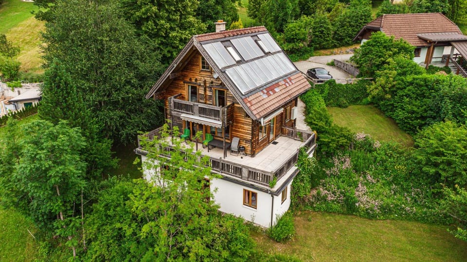 Property building, Spring, Day, Natural landscape, Garden, Garden view