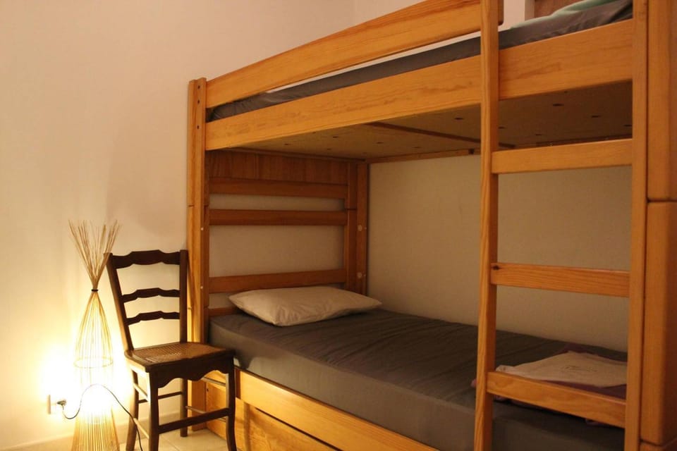 bunk bed