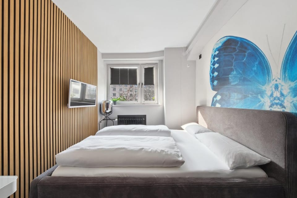 The Room 44 Apartment in Hamburg