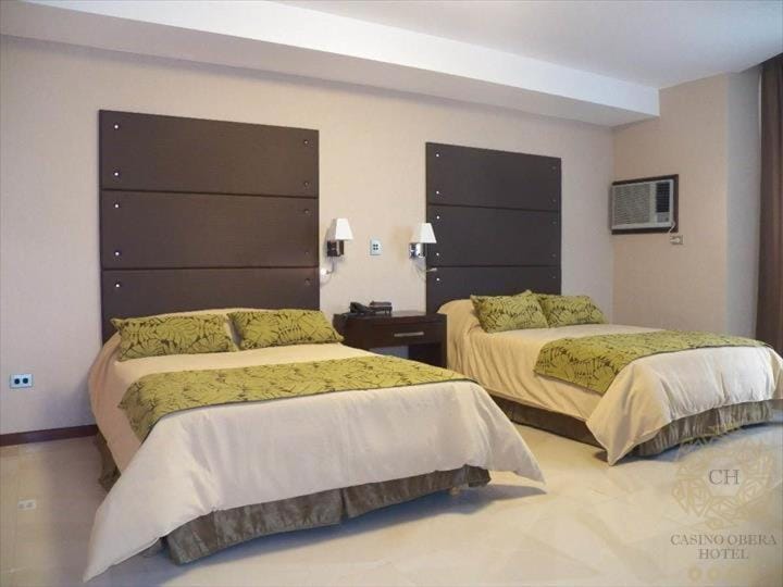 Bed, Photo of the whole room, Decorative detail, Bedroom